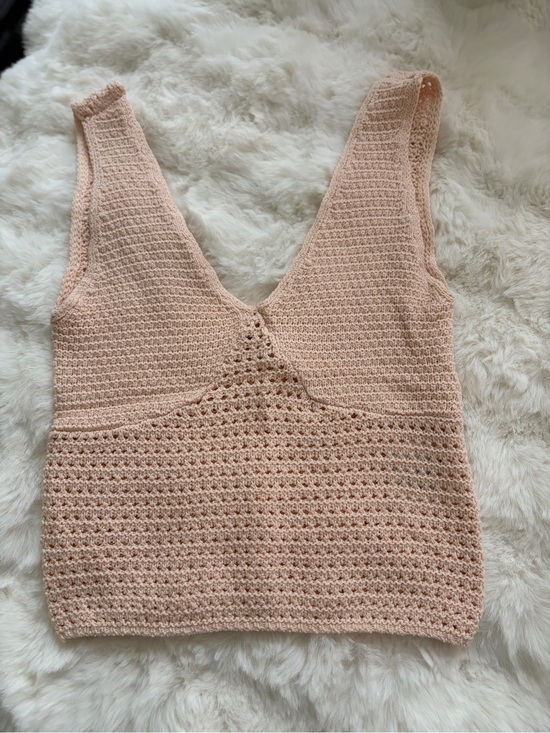 Billabong Tops - Billabong Peach Open-Knit V-Neck Tank